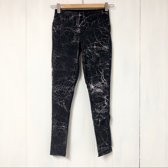 Parklife (Aritzia) Black and White Marble Leggings - Picture 2 of 6